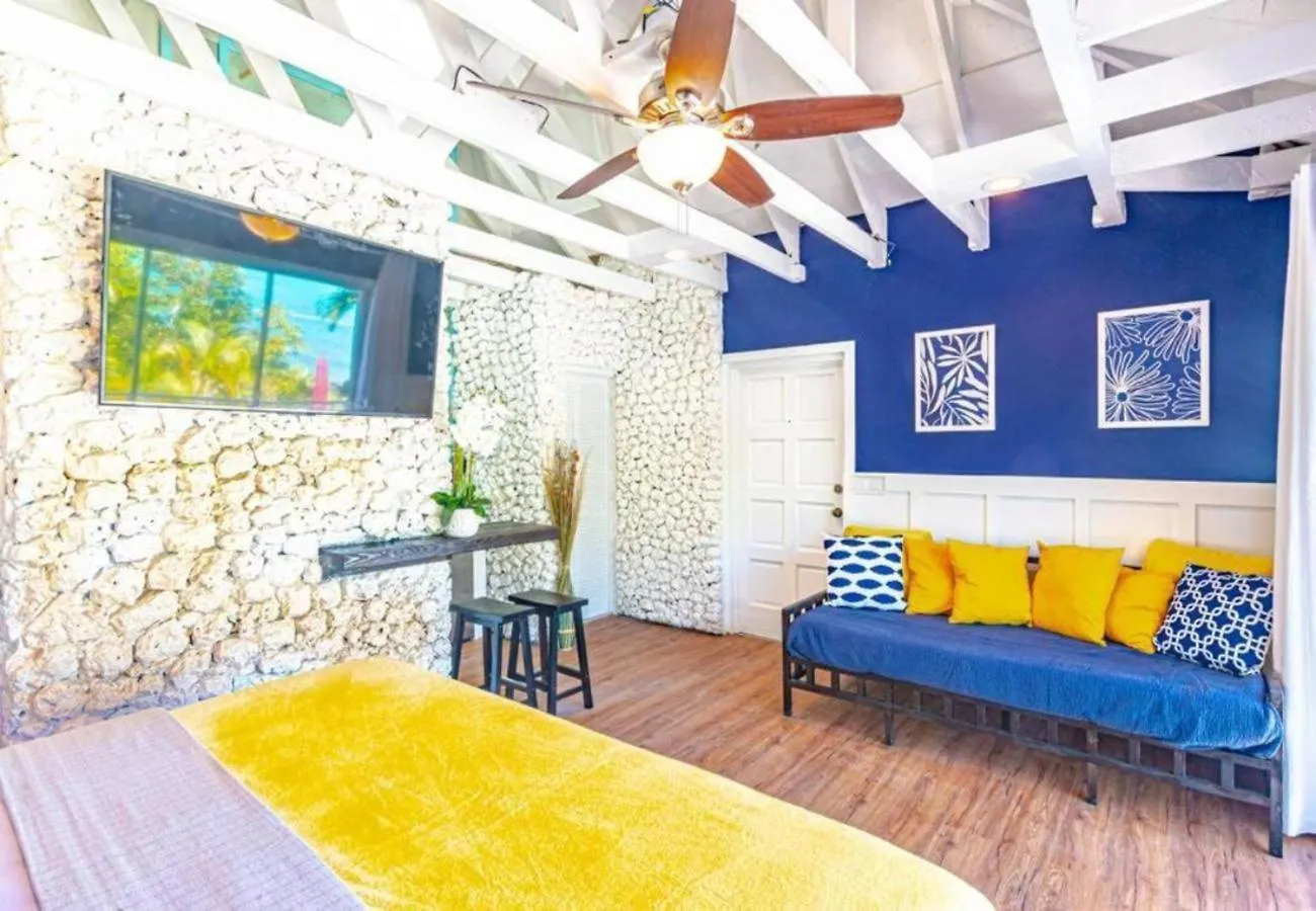 Pool Cottage At Viking Hill - Love Beach 나사우 0*,  바하마